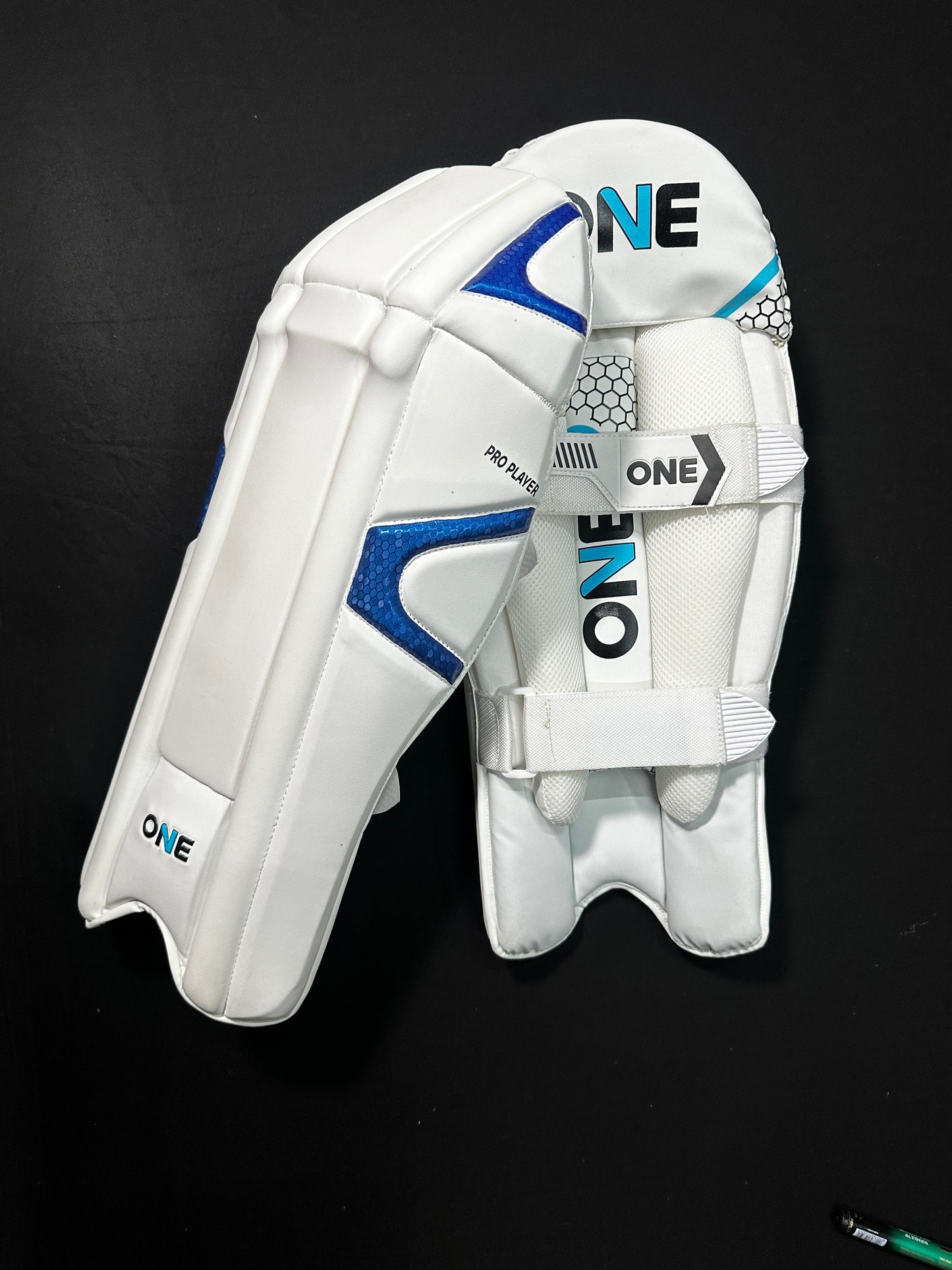 Pro Player Wicket Keeping Pads