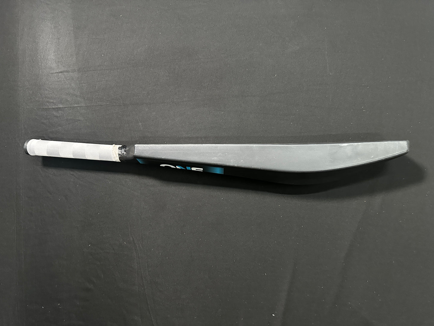 ONEV Triple Blade Hard Plastic Bats