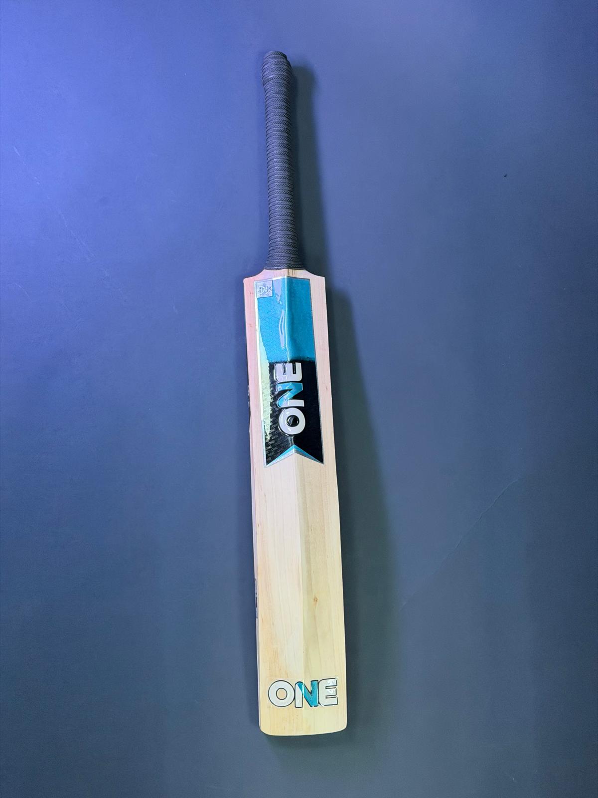 ONEV KASHMIR WILLOW GRADE 1 Cricket Bat